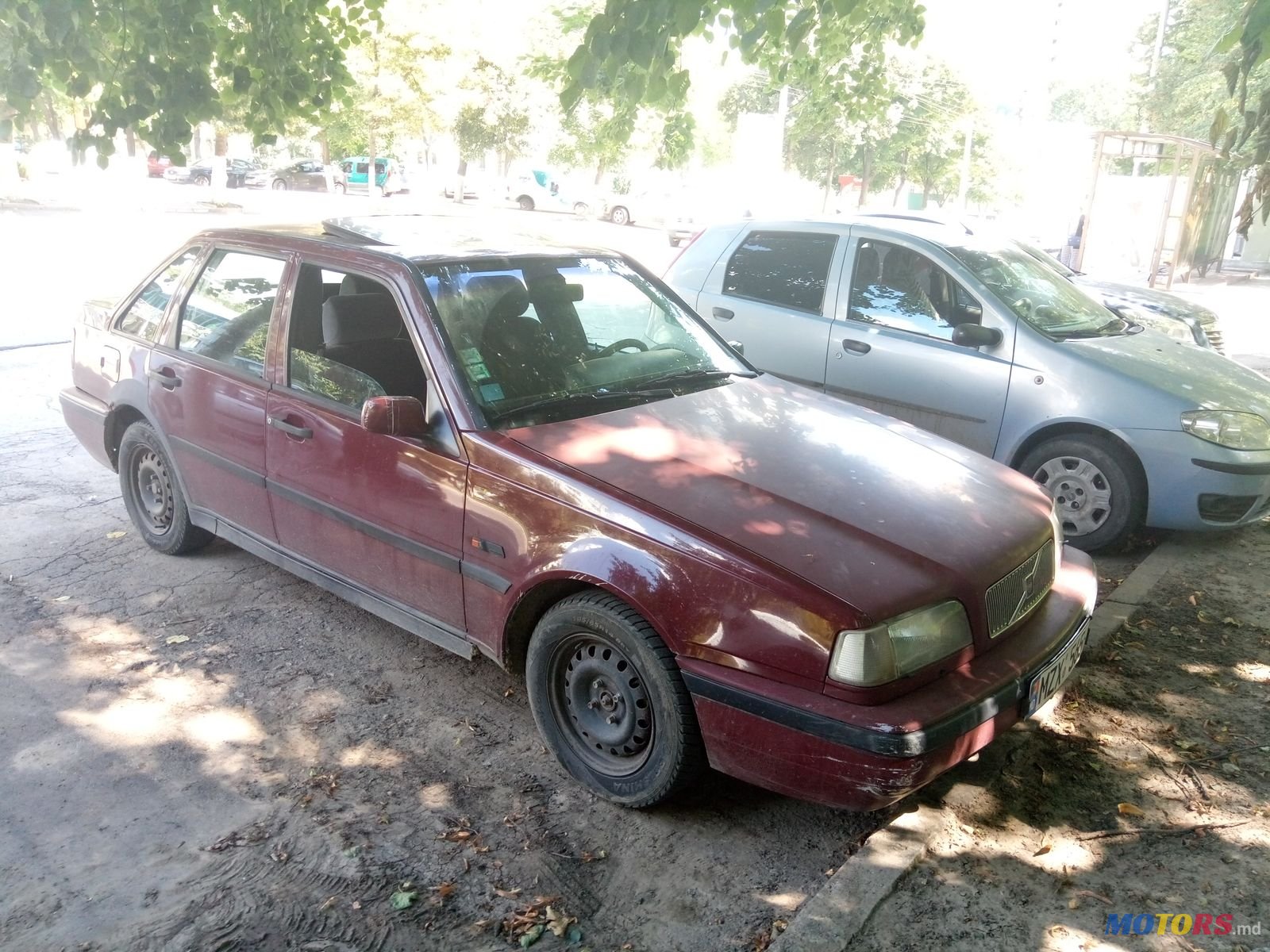 1995' Volvo 440 photo #1