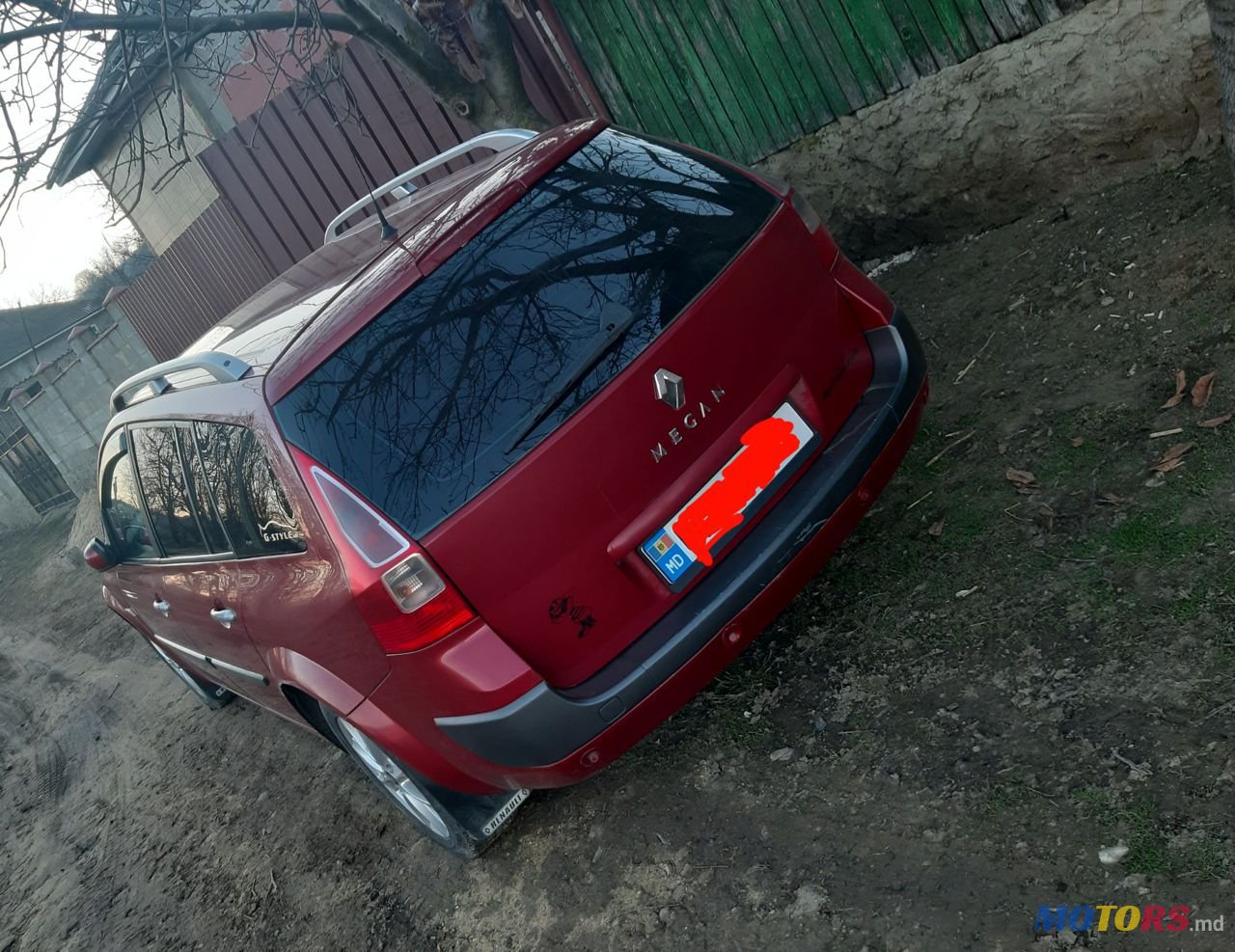 2008' Renault Megane photo #4