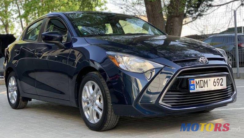 2015' Toyota Yaris photo #2