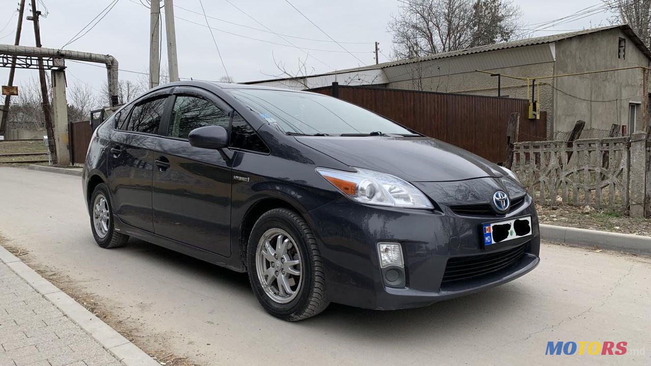 2010' Toyota Prius photo #3