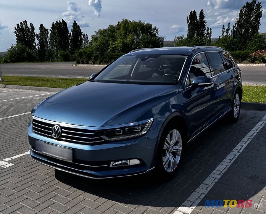 2018' Volkswagen Passat photo #1