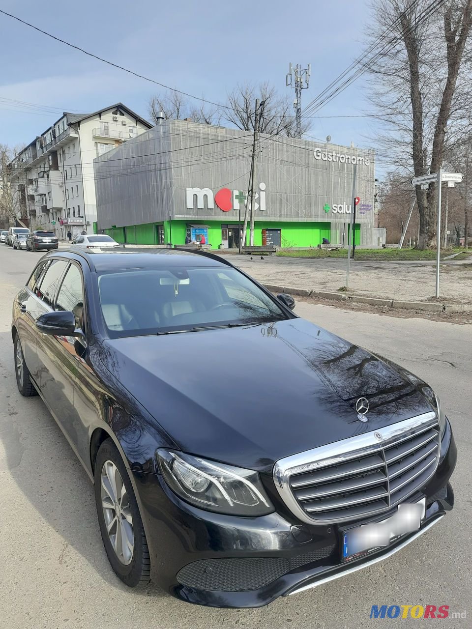 2017' Mercedes-Benz E-Class photo #3