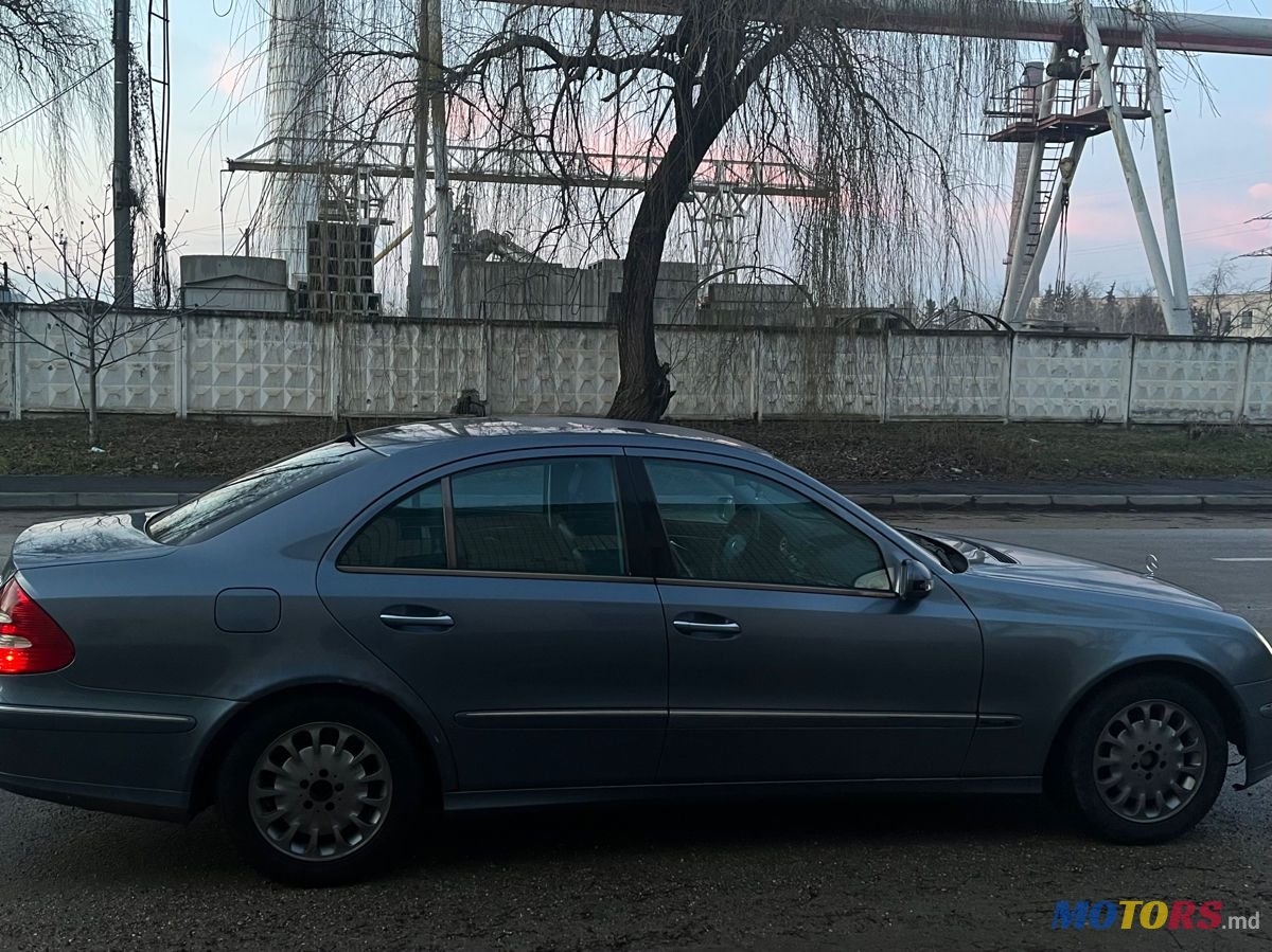 2003' Mercedes-Benz E-Class photo #3