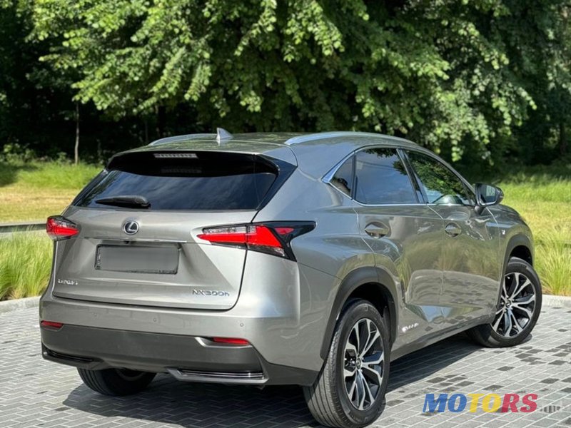 2015' Lexus Nx Series photo #2