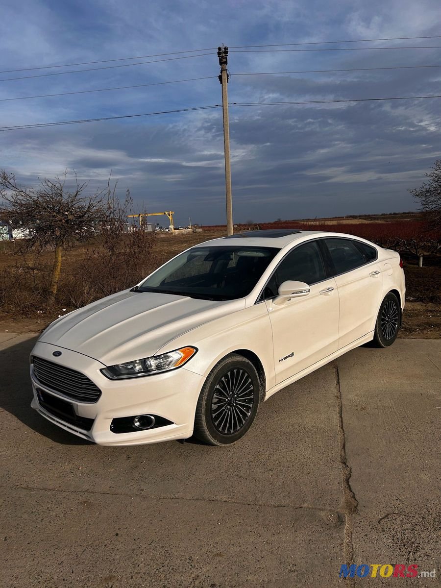 2013' Ford Fusion photo #1