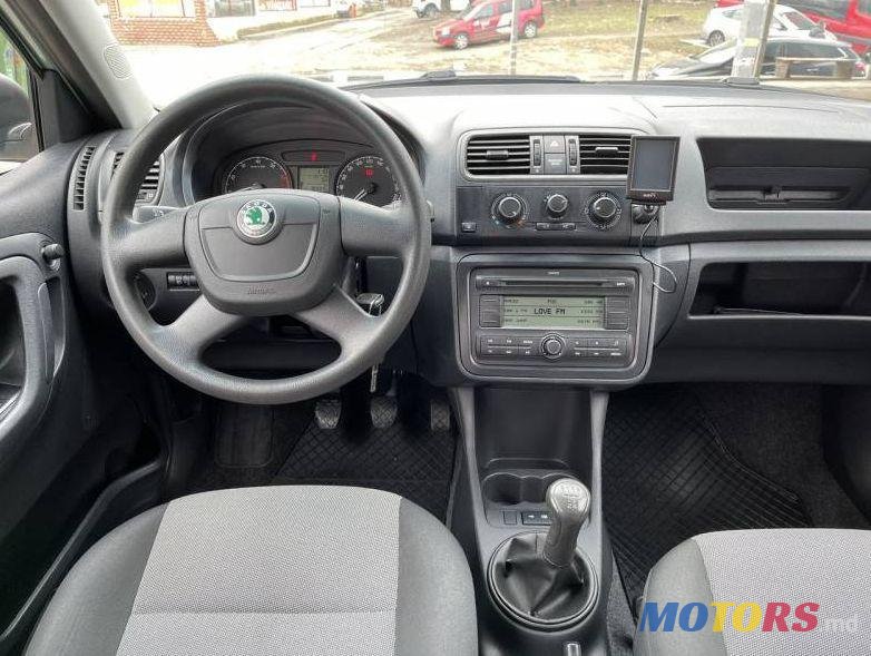 2009' Skoda Fabia photo #2