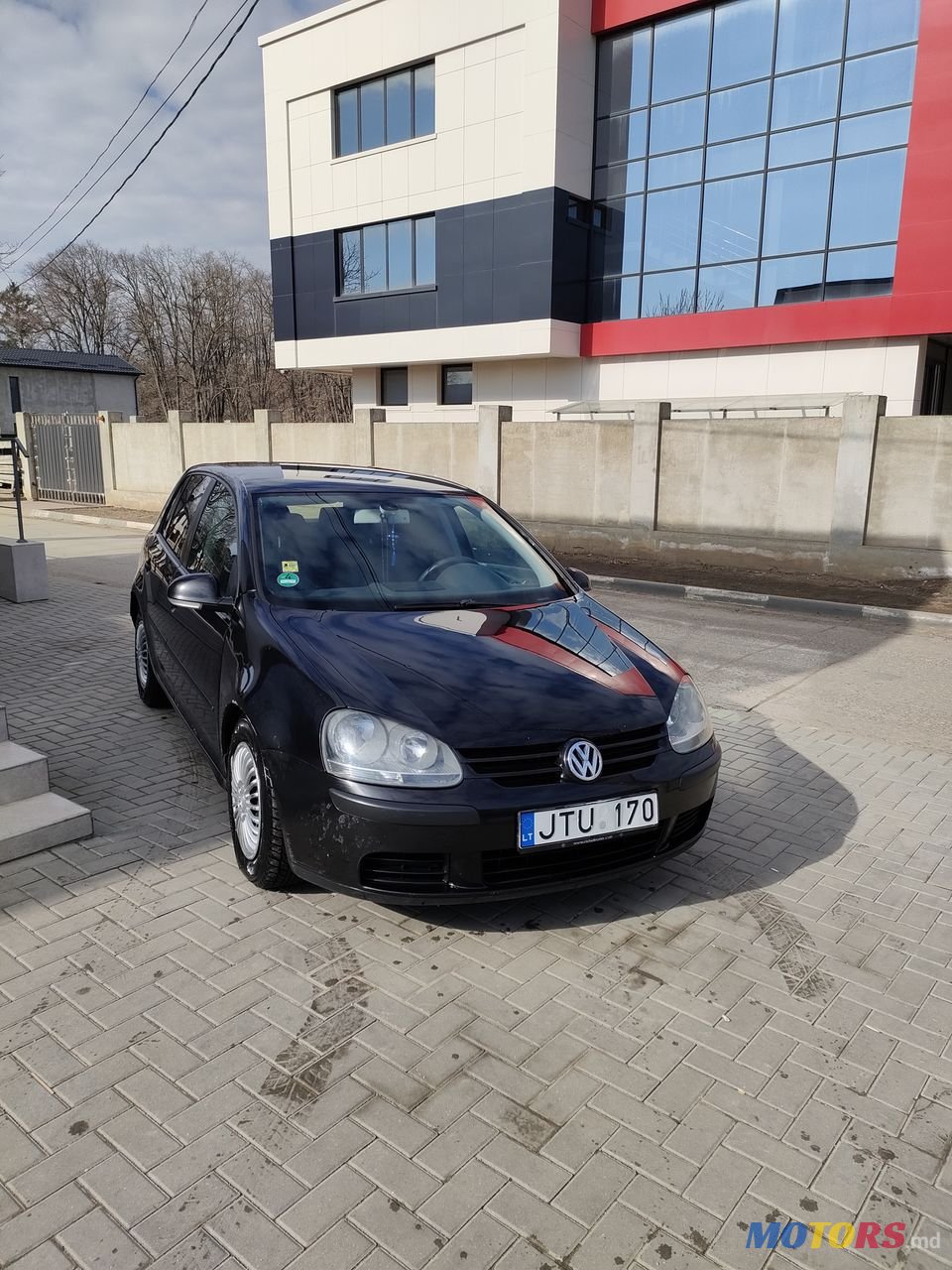 2005' Volkswagen Golf photo #1