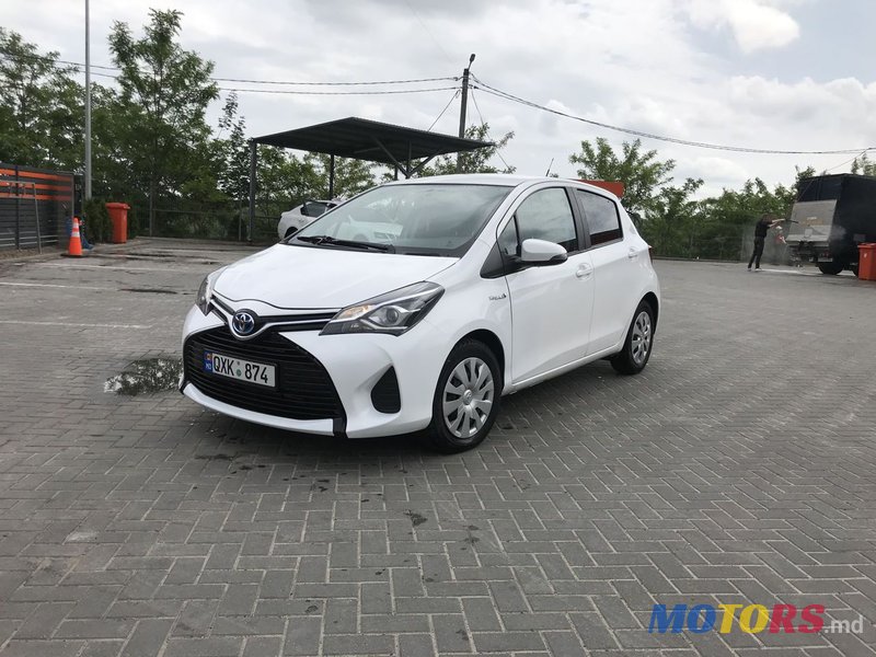 2014' Toyota Yaris photo #2