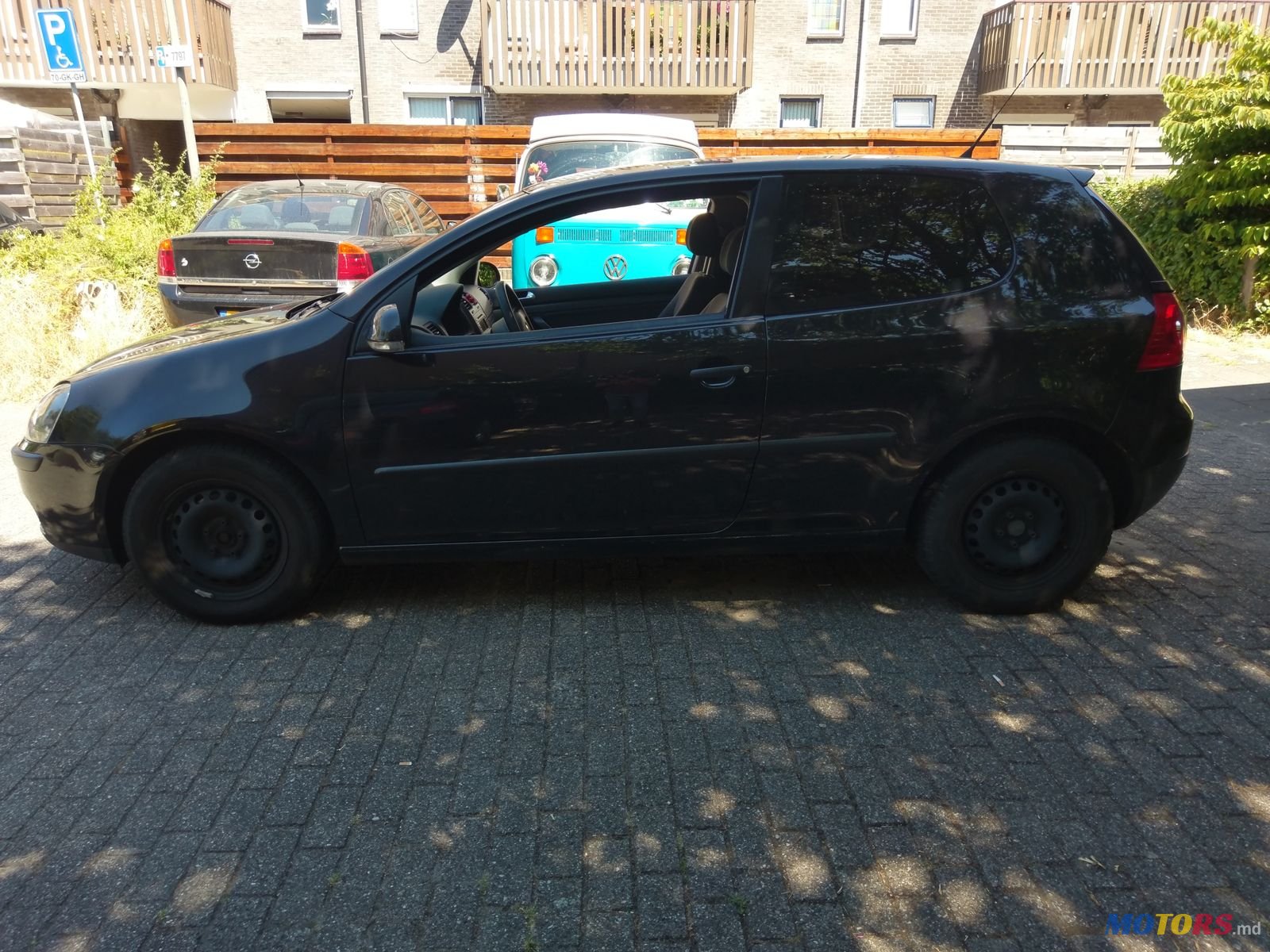 2007' Volkswagen Golf photo #1