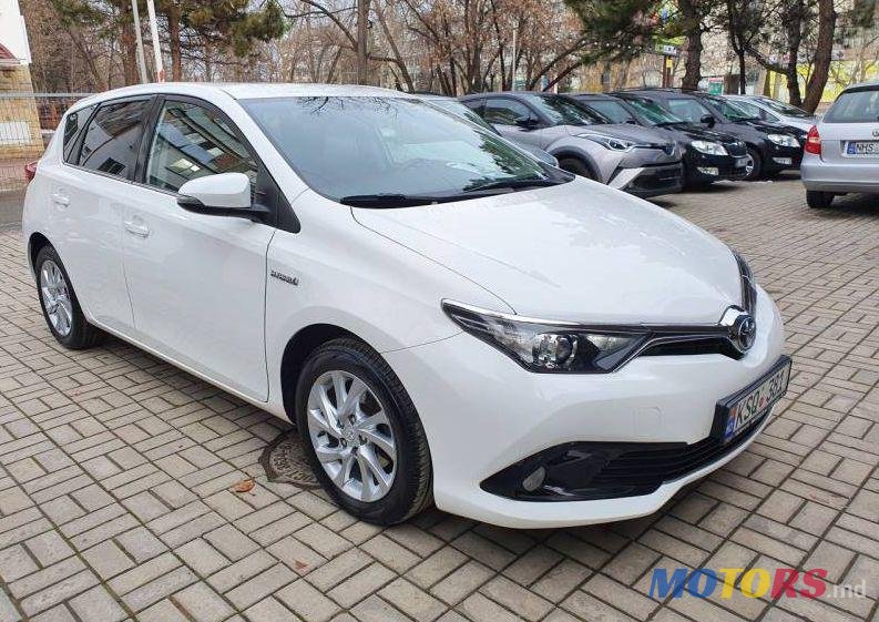 2016' Toyota Auris photo #3