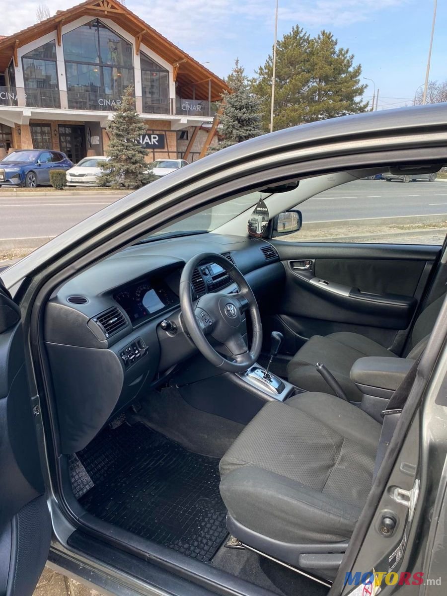 2005' Toyota Corolla photo #6