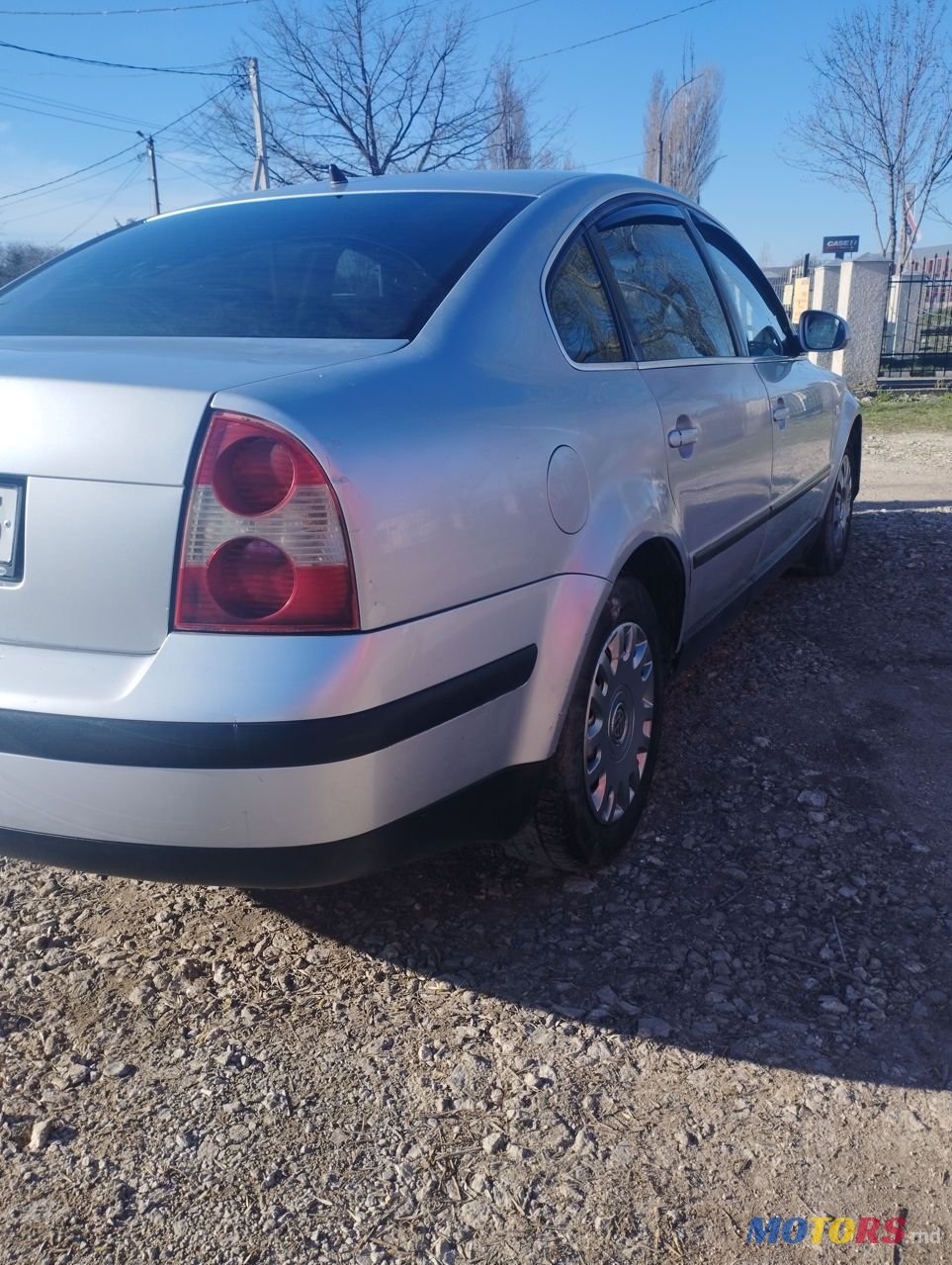 2001' Volkswagen Passat photo #3