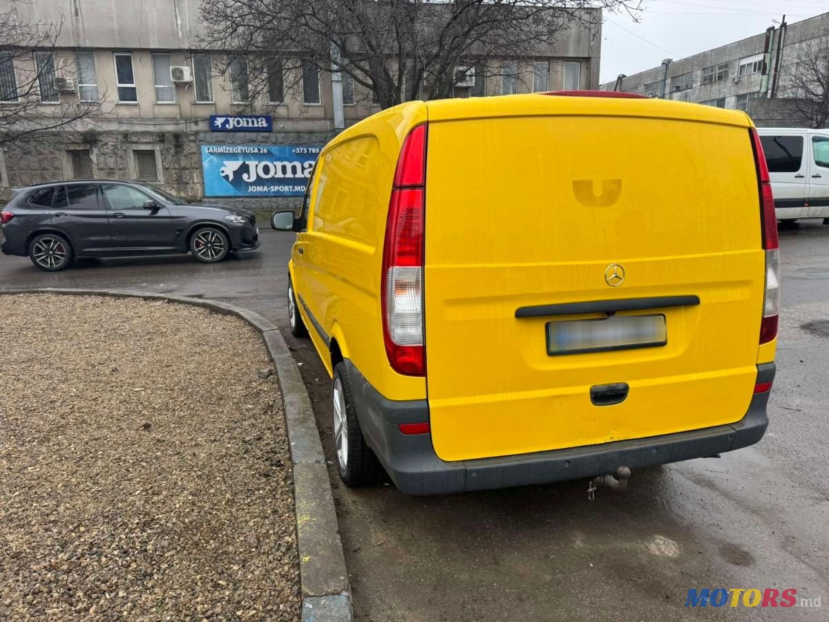 2011' Mercedes-Benz Vito photo #3