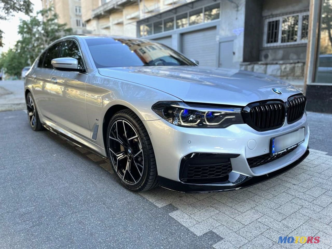 2018' BMW 5 Series photo #3