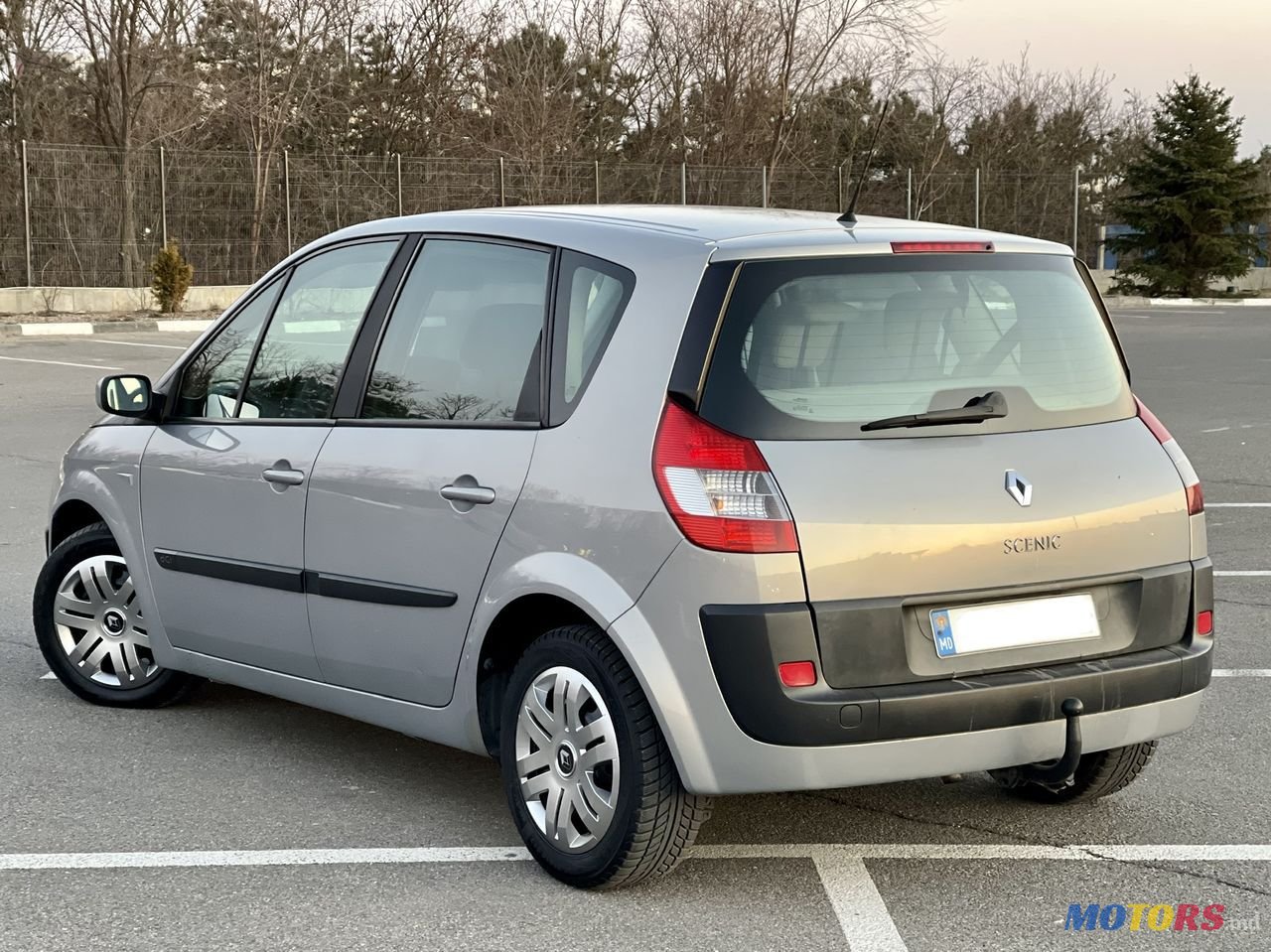 2006' Renault Scenic photo #2