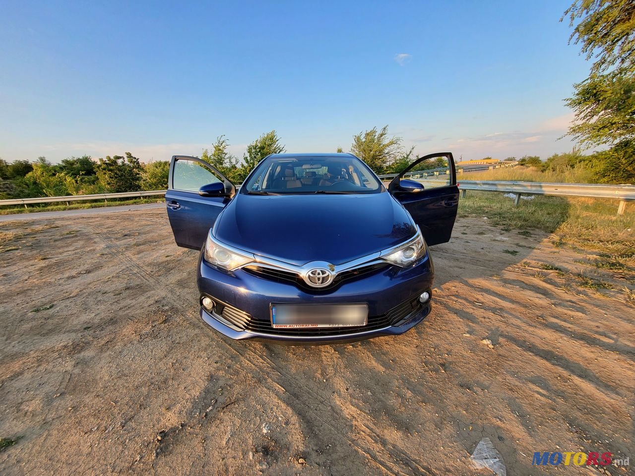 2016' Toyota Auris photo #5