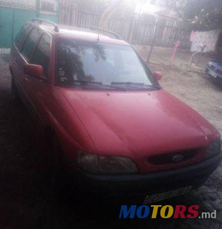 1993' Ford Escort photo #2