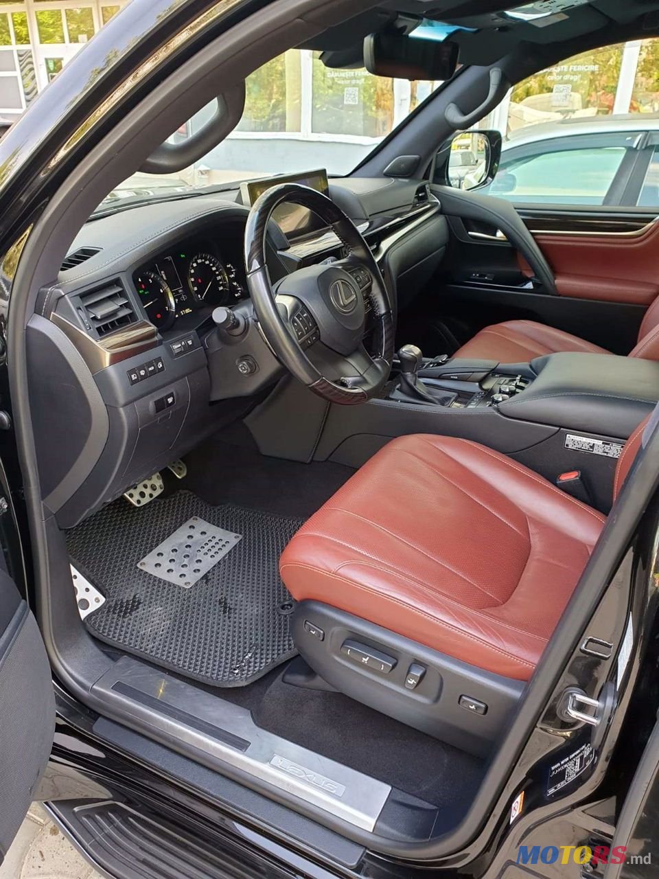 2019' Lexus Lx Series photo #6