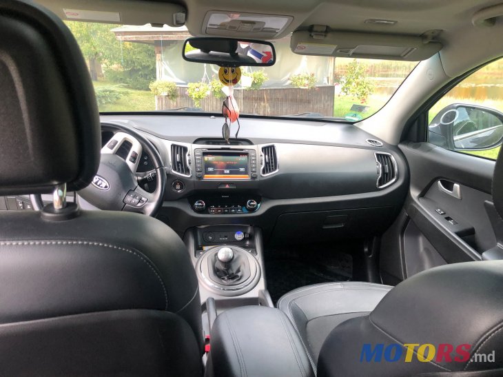 2012' Kia Sportage 6 photo #7