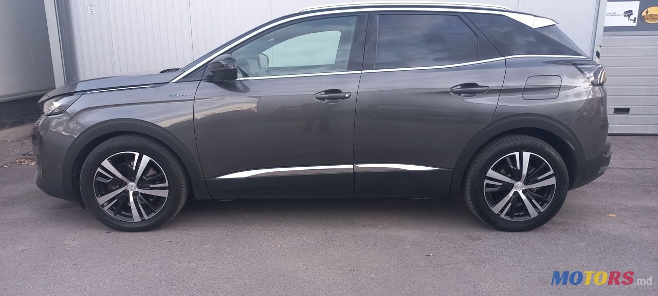 2021' Peugeot 3008 photo #2