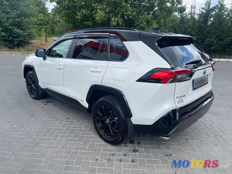 2021' Toyota RAV4 photo #6