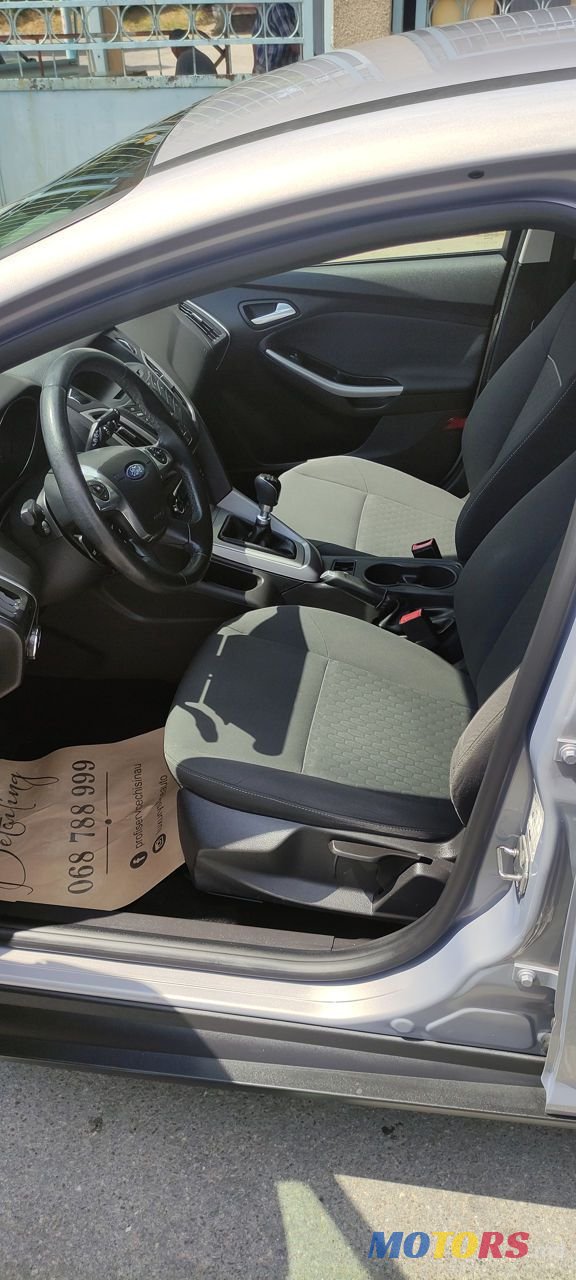 2013' Ford Focus photo #6