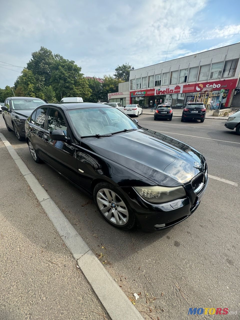 2008' BMW 3 Series photo #4