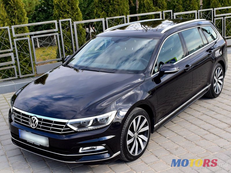 2016' Volkswagen Passat photo #1