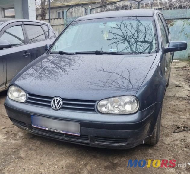 2002' Volkswagen Golf photo #4