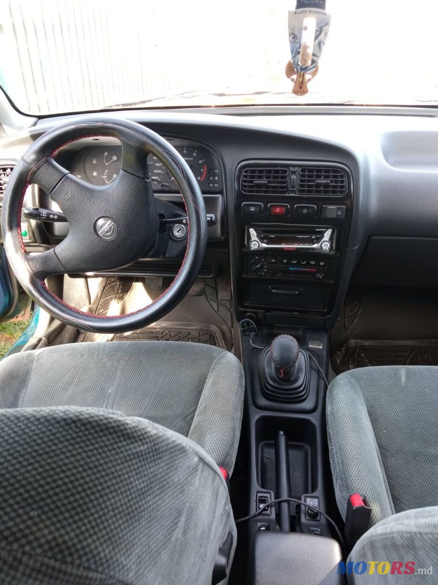 1998' Nissan Primera photo #5