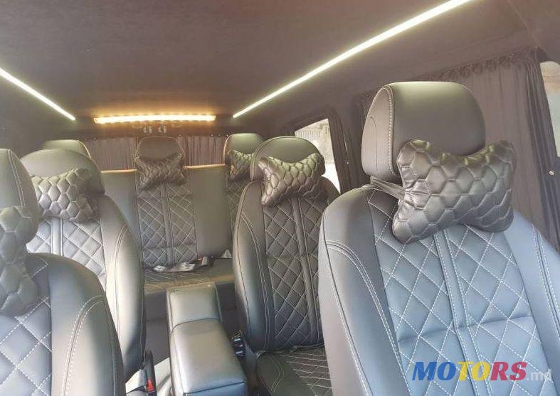 2015' Mercedes-Benz V photo #4