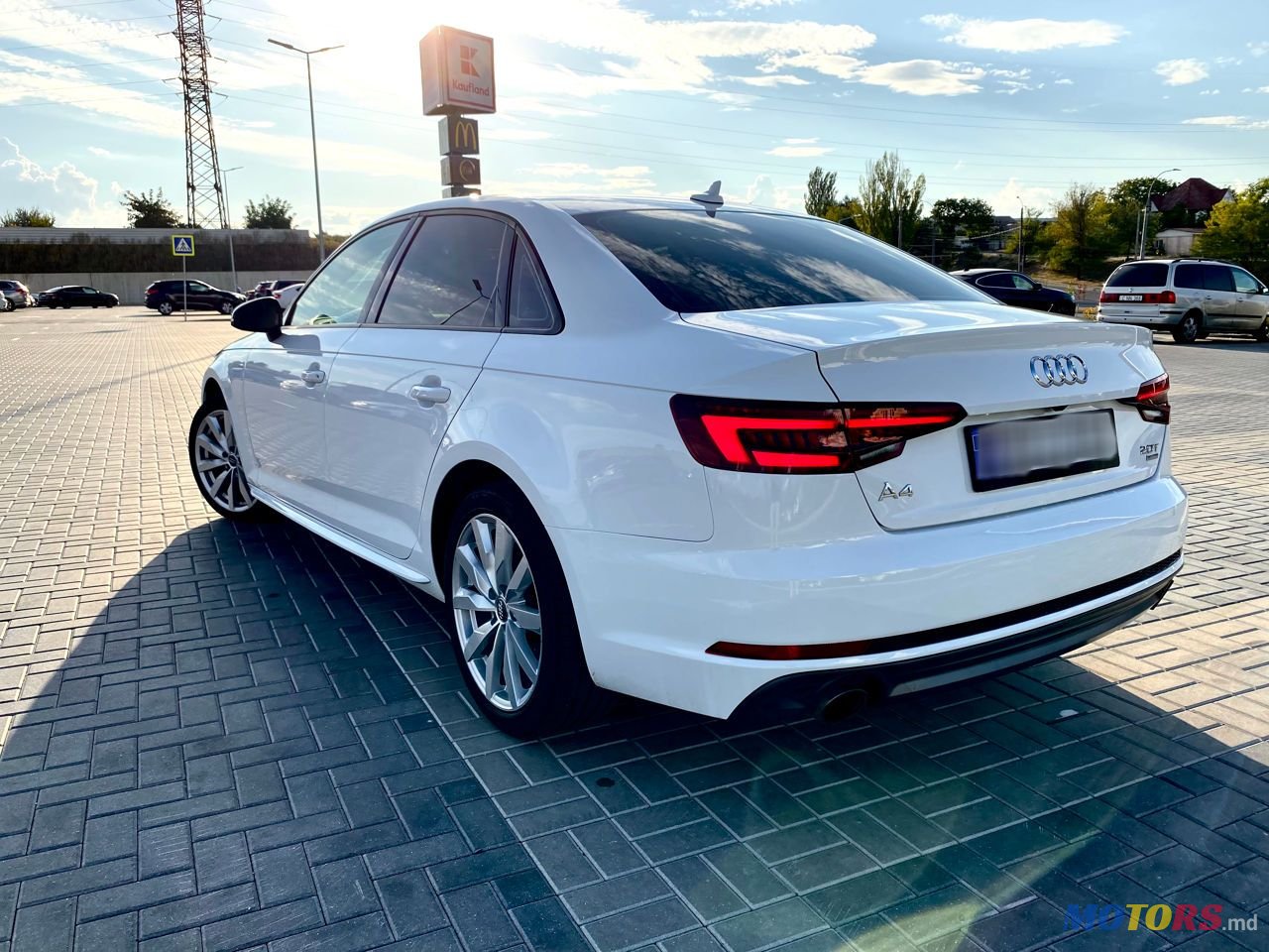 2017' Audi A4 photo #1