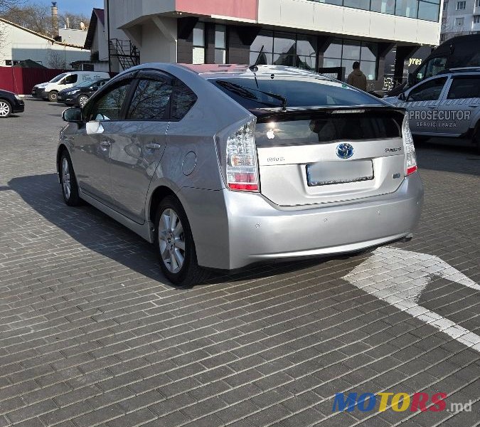 2010' Toyota Prius photo #4