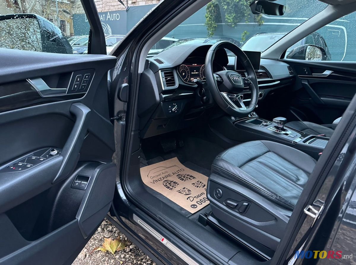 2021' Audi Q5 E-Tron photo #5