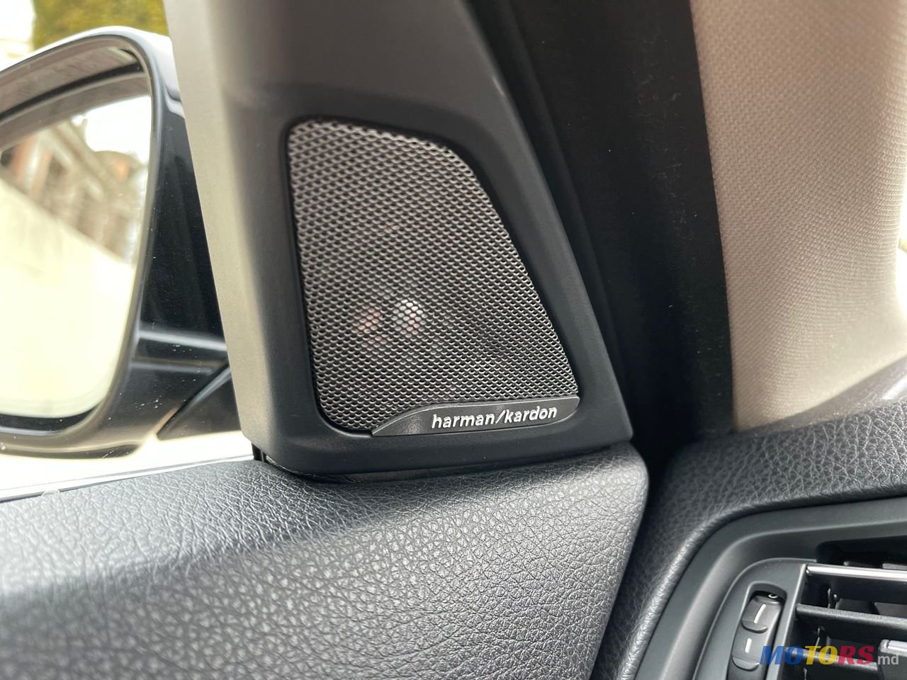 2016' BMW 5 Series photo #5