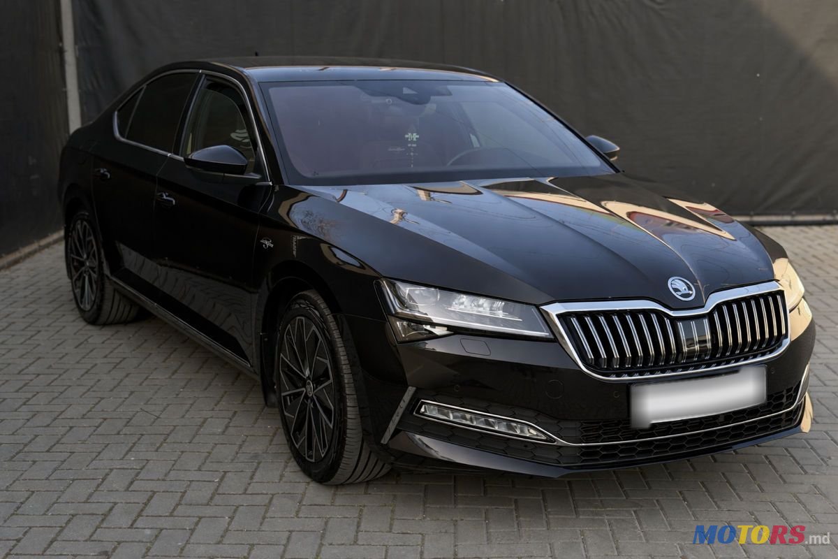 2023' Skoda Superb photo #1