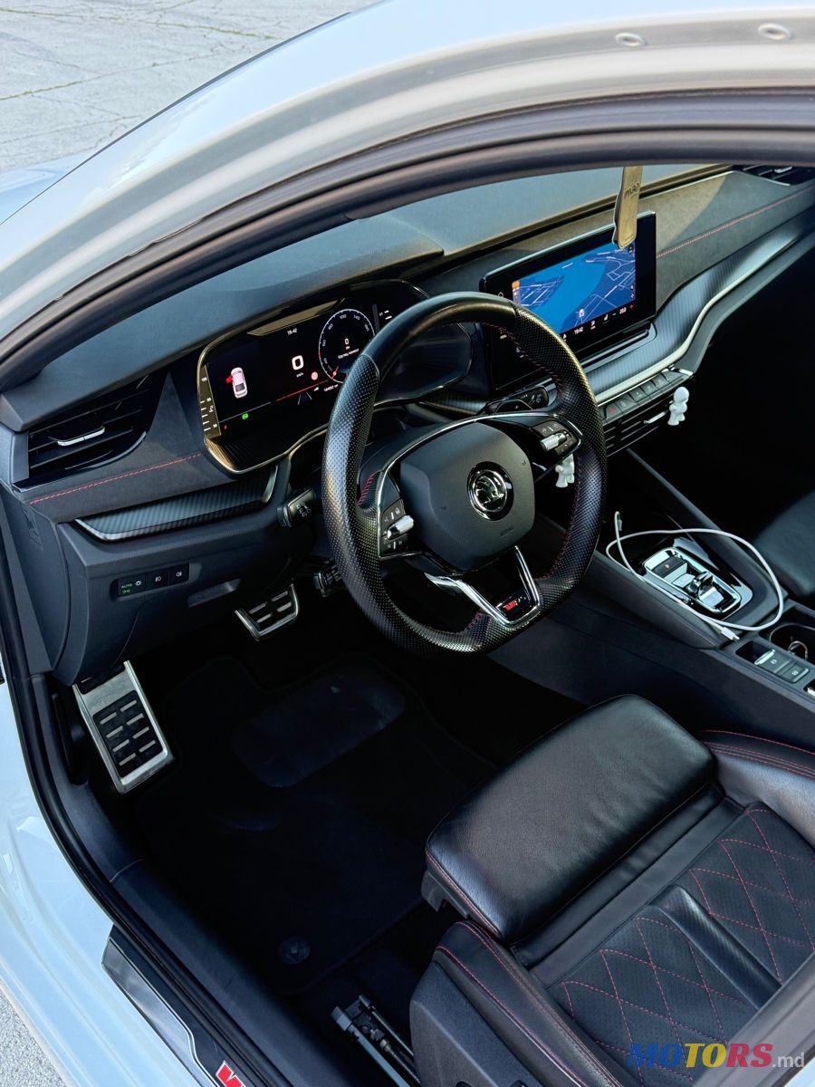 2022' Skoda Octavia Rs photo #5