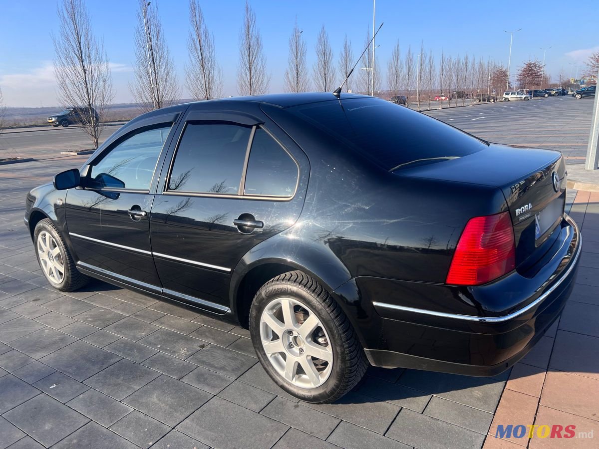 2004' Volkswagen Bora photo #3
