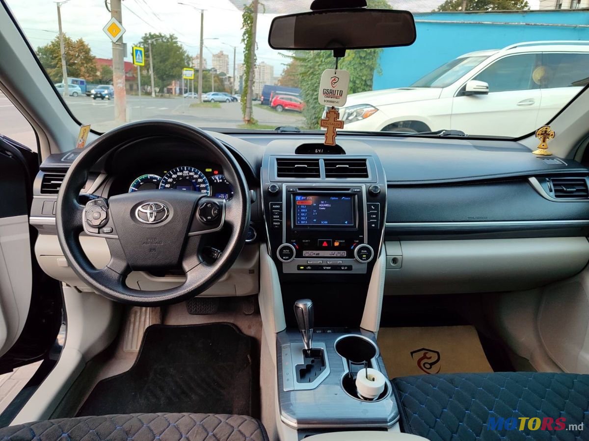 2013' Toyota Camry photo #4