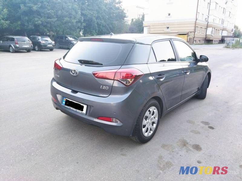 2017' Hyundai i20 photo #3