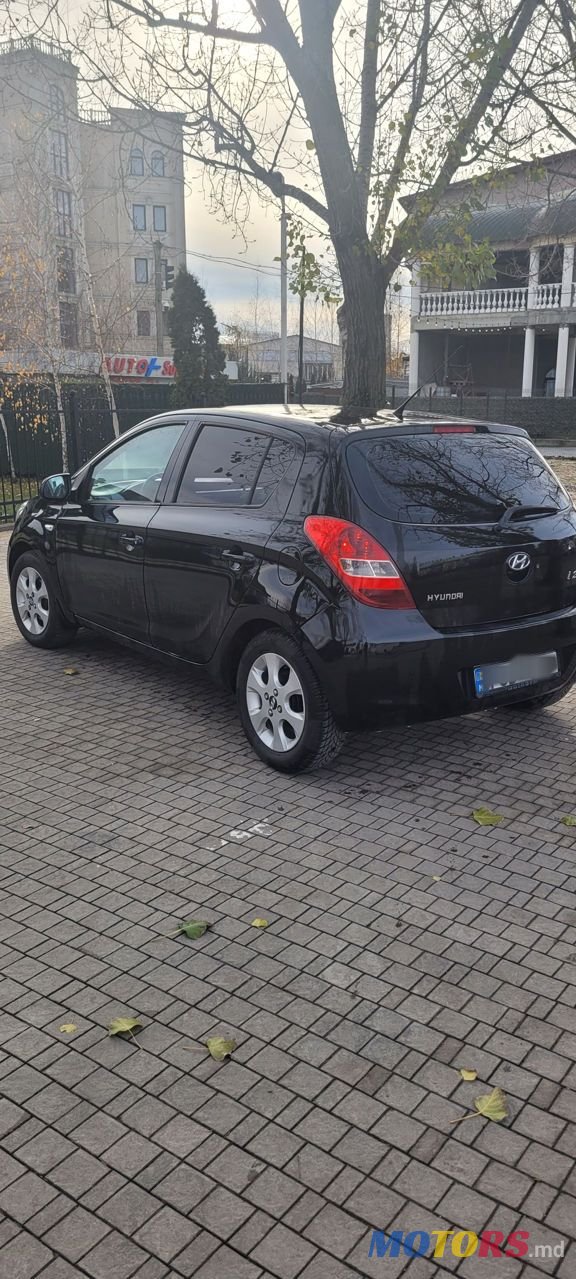 2009' Hyundai i20 photo #1