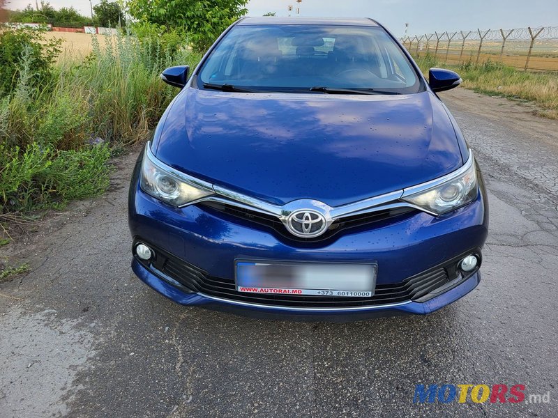 2016' Toyota Auris photo #3