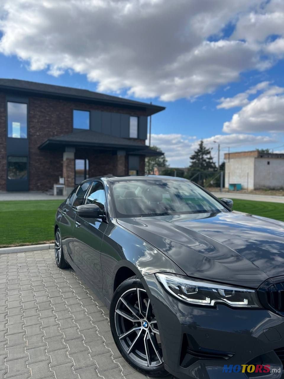 2020' BMW 3 Series photo #6