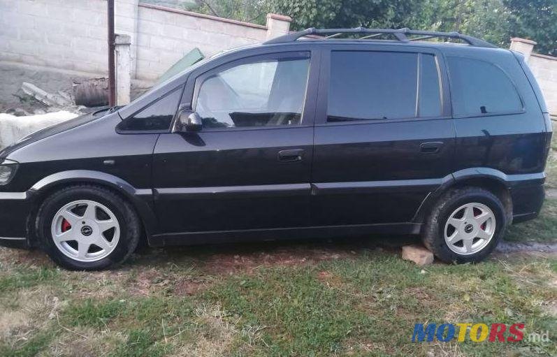 2000' Opel Zafira photo #1