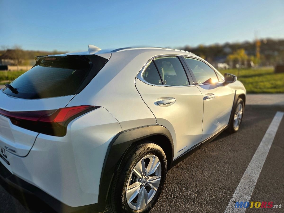 2020' Lexus UX photo #3