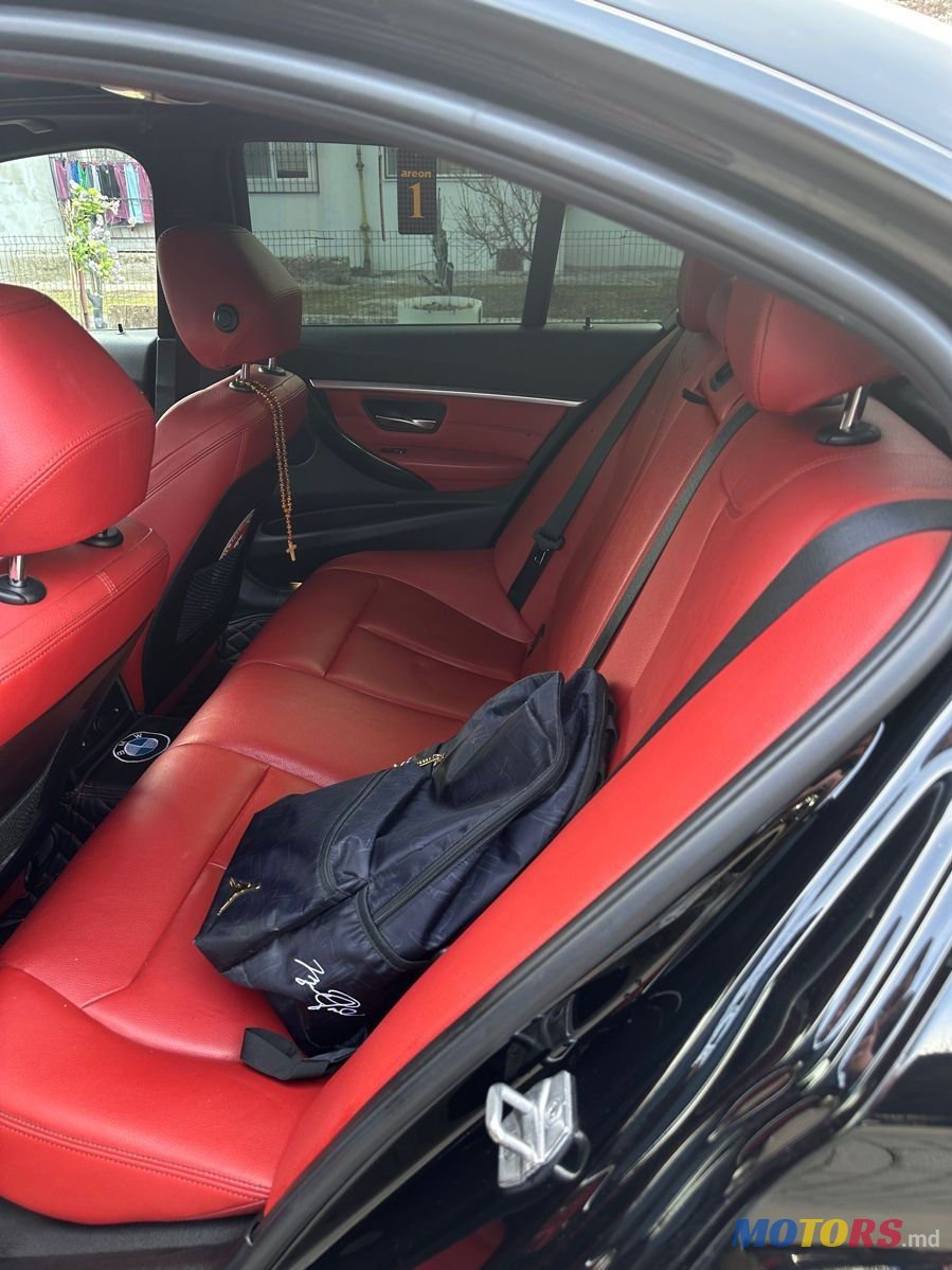 2015' BMW 3 Series photo #4