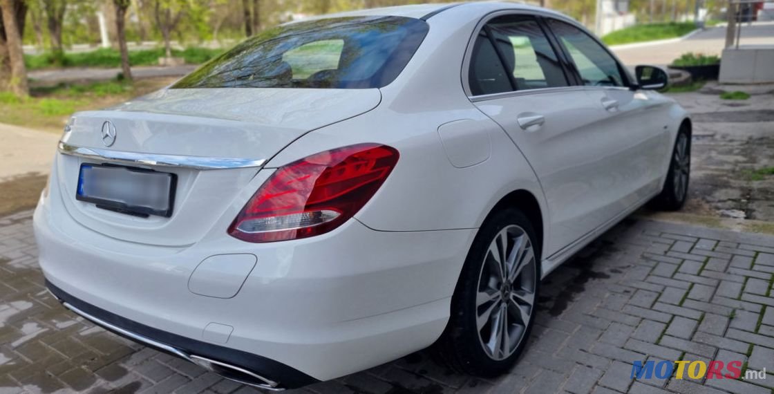 2017' Mercedes-Benz C Класс photo #3