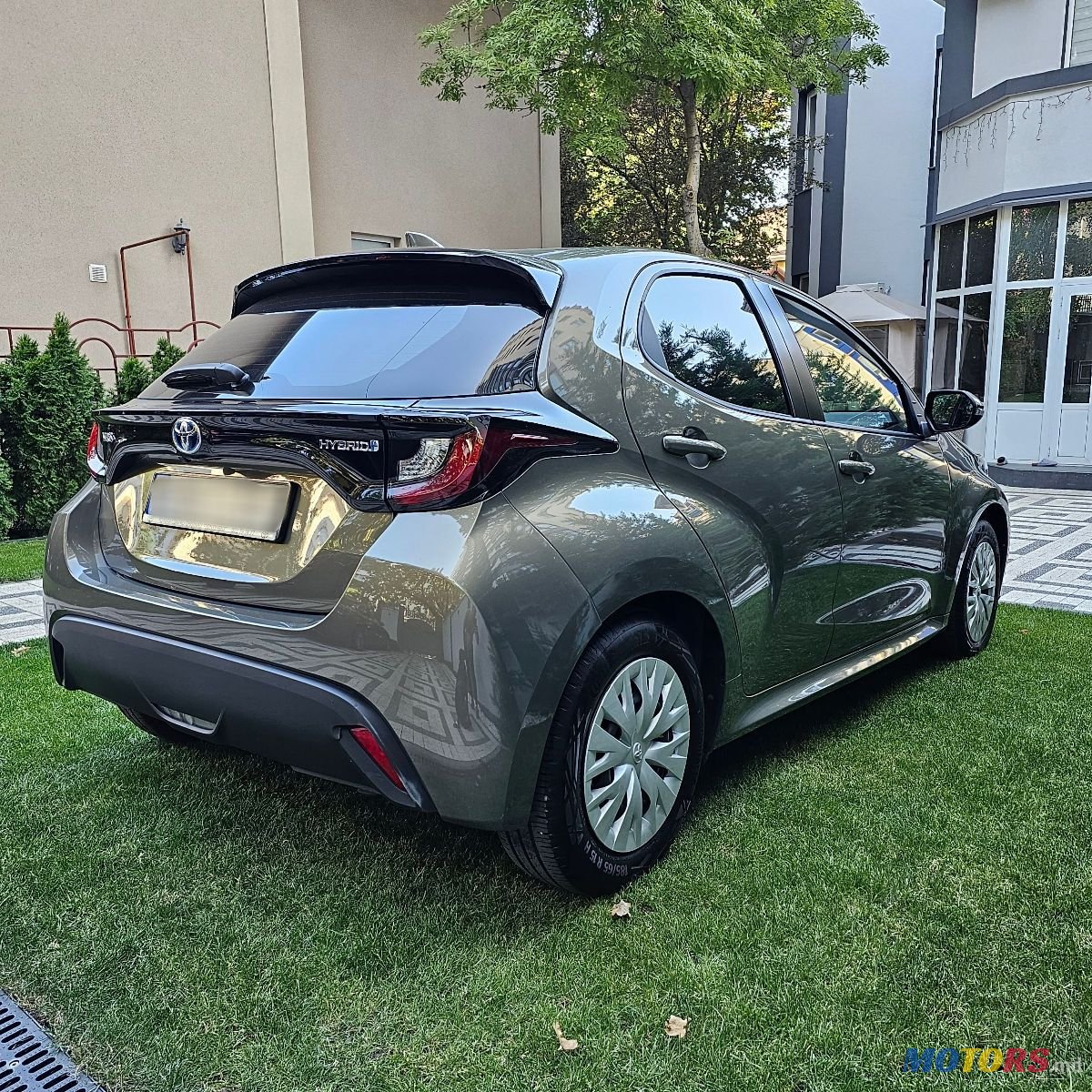 2022' Toyota Yaris photo #4