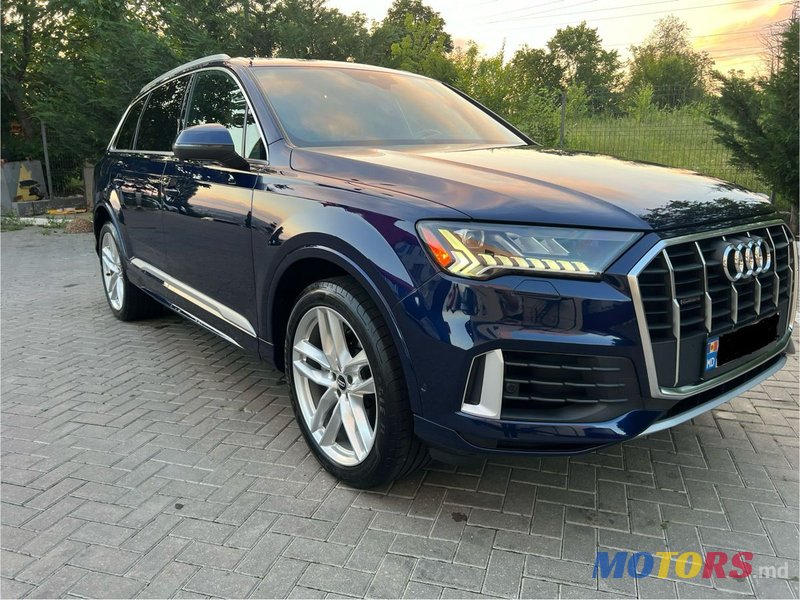 2020' Audi Q7 photo #3