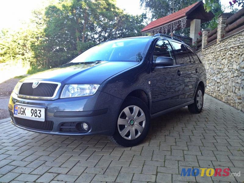 2007' Skoda Fabia photo #2